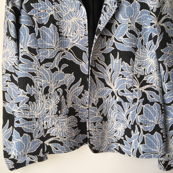 Ellen Tracy Silk and Wool Open Front Blazer Jacket Floral Print Sz 10 - Picture 4 of 15